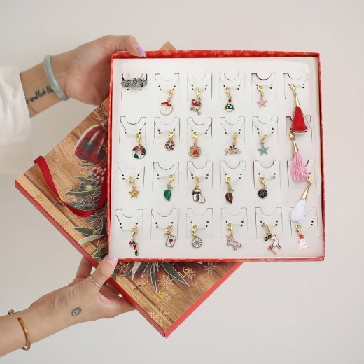 Children's pendant bracelet portable gift box