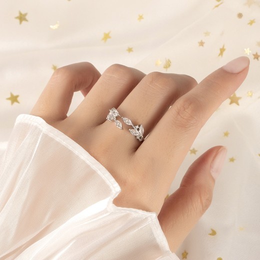 Design Leaf Zircon Ring For Women