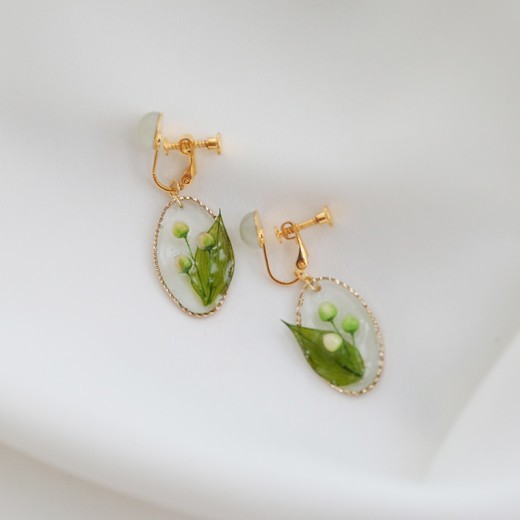 Women's Fashion Oval Picture Frame Earrings