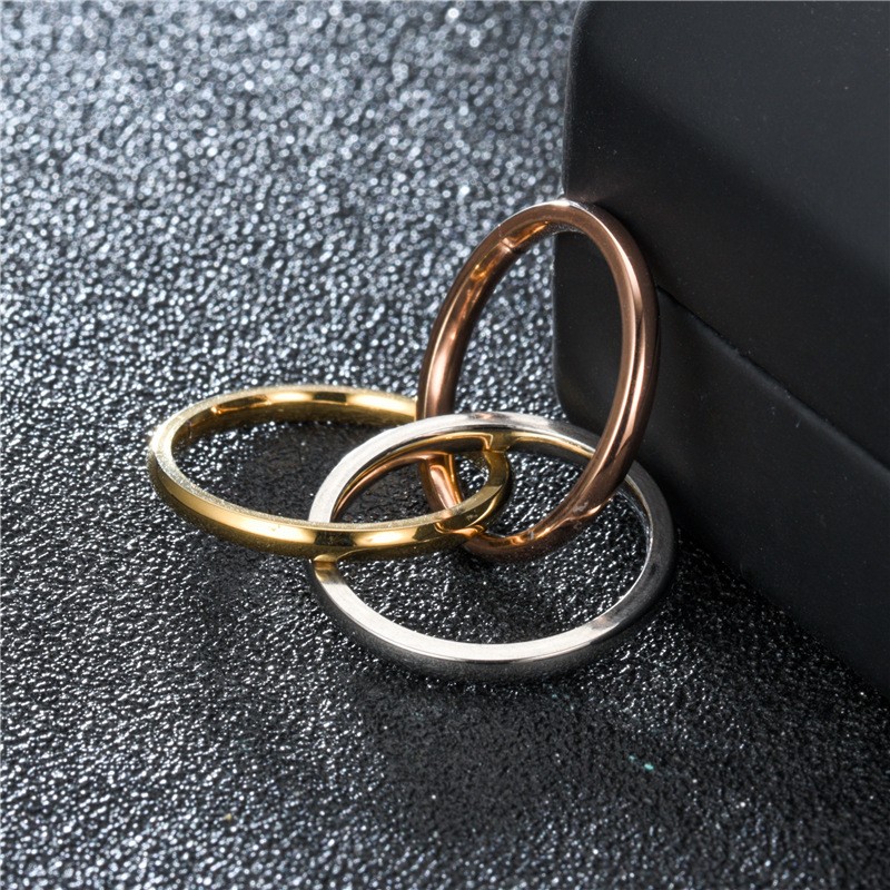 Gold-Plated Stainless Steel Women's Three-Color Three-Ring Interlocking Stacked Couple Ring