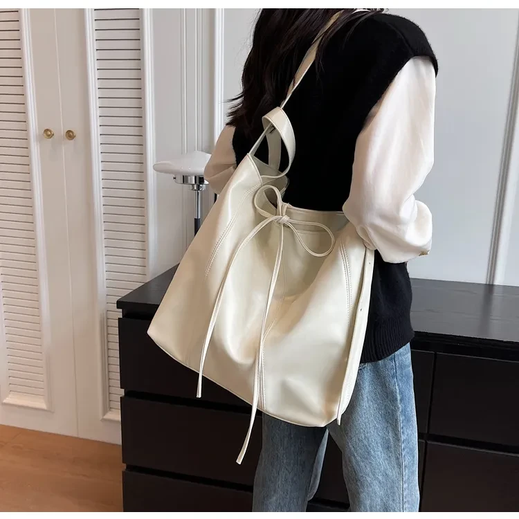 Casual Portable Large Capacity New Fashion Tote Bag