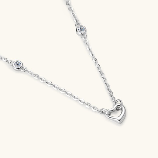 Heart-shaped Diamond Necklace Heart-shaped Pendant Clavicle Chain