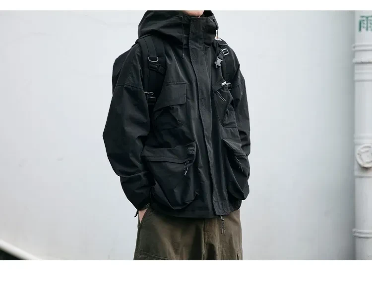Hooded Jacket Men's Loose Three-dimensional Pocket Functional Windproof Jacket Casual Clothing