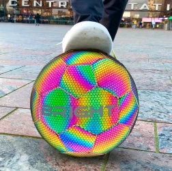 GiftTree AU | BRIGHT™ FOOTBALL