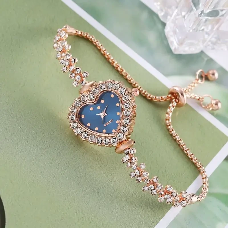 Elegant Womens Quartz Watch with Rhinestone Accents