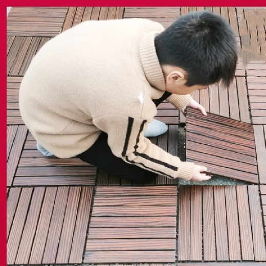 Outdoor mosaic carpet