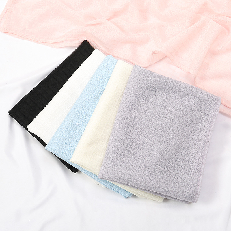 Plaid Jacquard Polyester Scarf Women