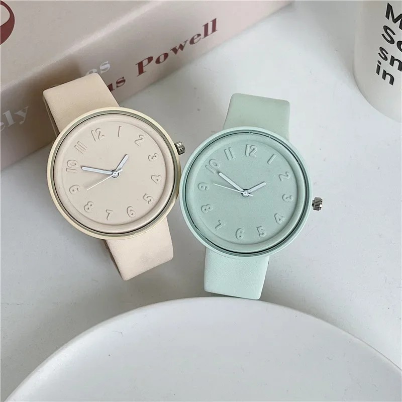 Women Quartz Watch Macaron Color Retro Digital Wristwatch