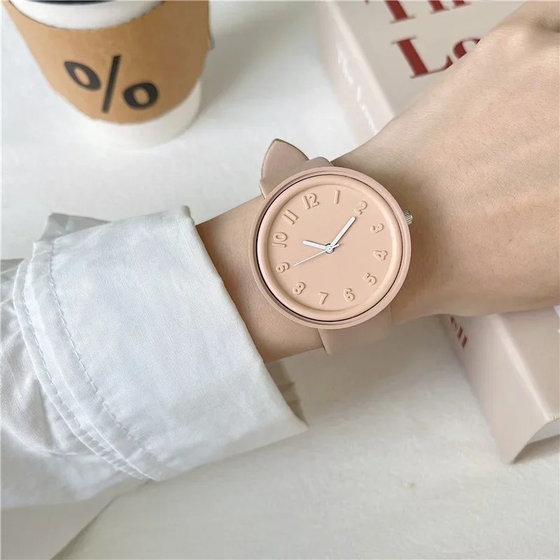 Women Quartz Watch Macaron Color Retro Digital Wristwatch