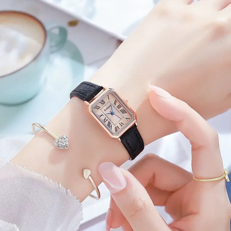 Leather Strap Ladies Quartz Watch