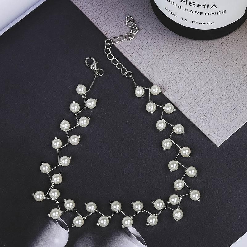 Womens Simulated Pearls Necklace