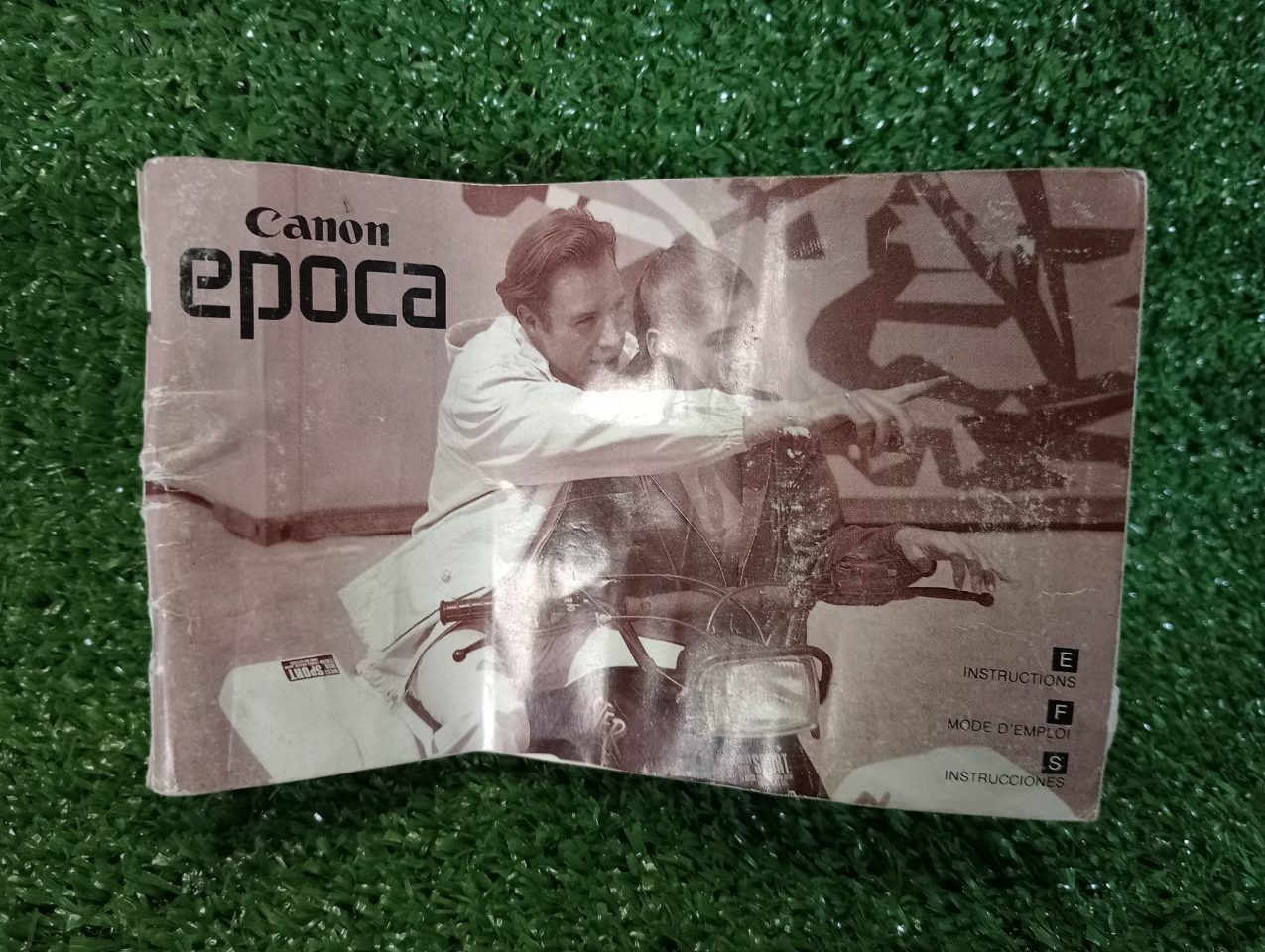 Canon Epoca 35mm Point & Shoot Film Camera w/ Manual, Working