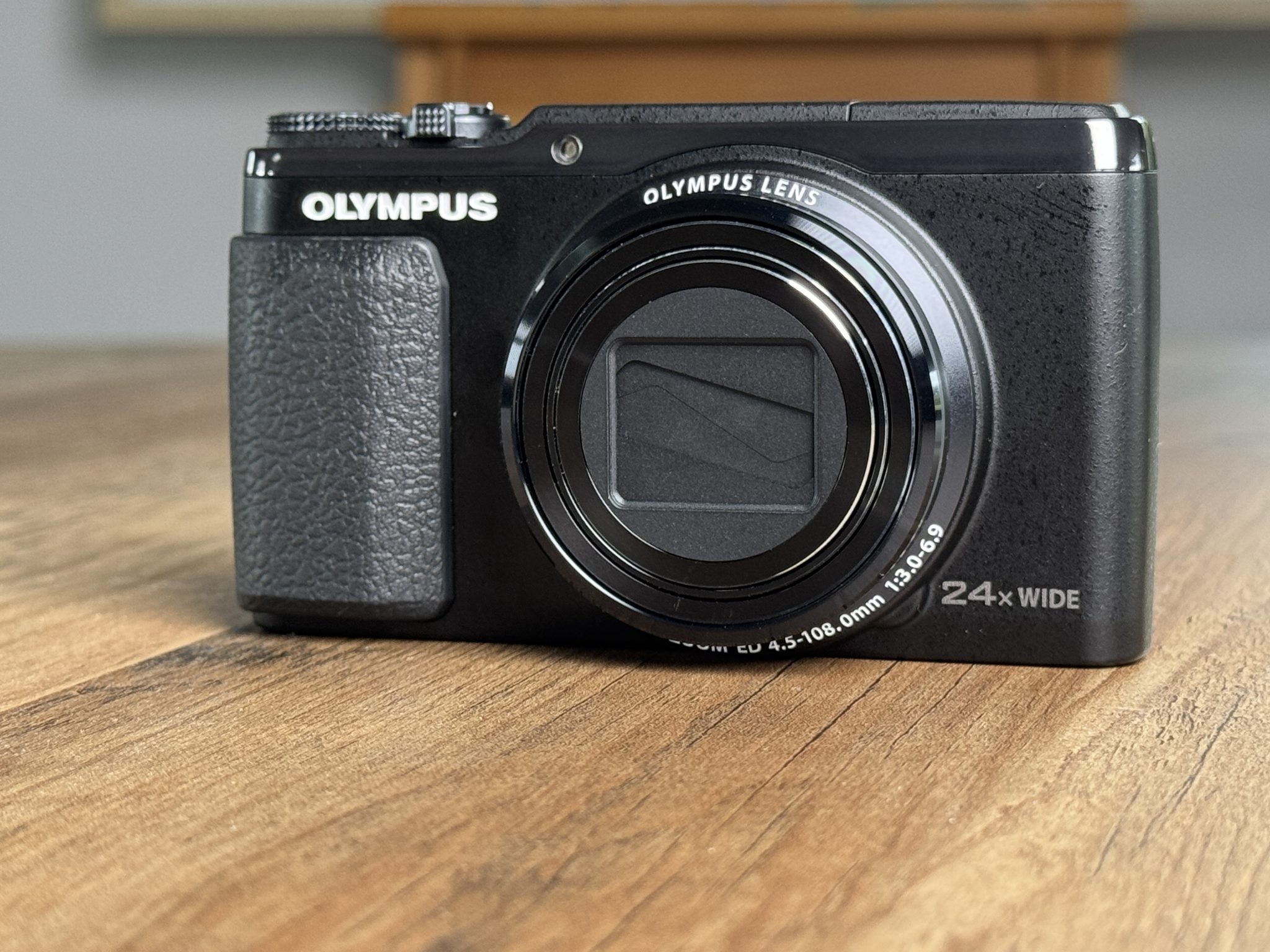 Olympus Stylus SH-60 - As New Condition