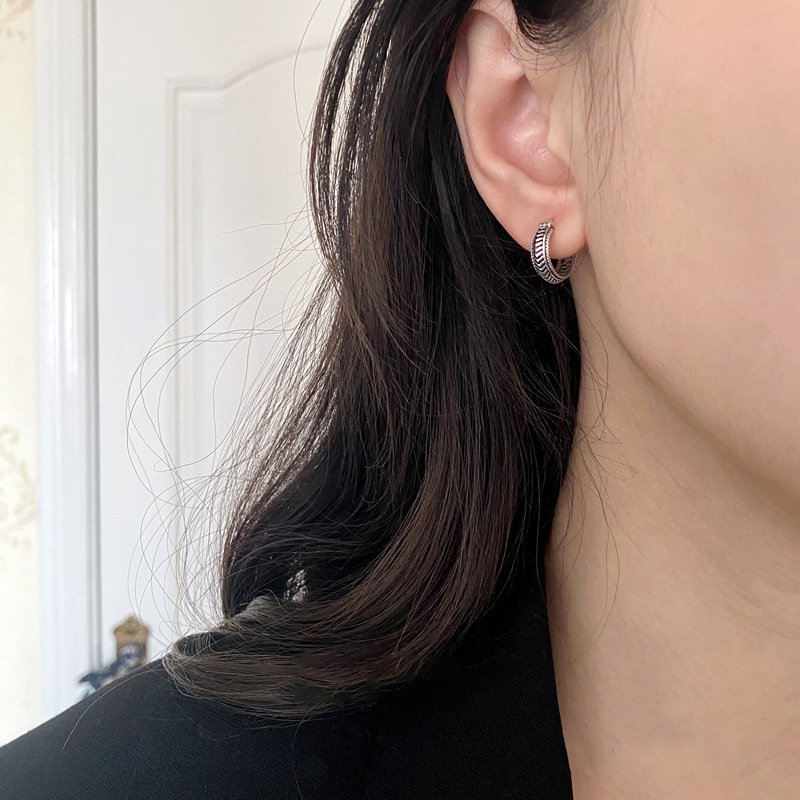 Niche Vintage Earrings Female Twist Simple