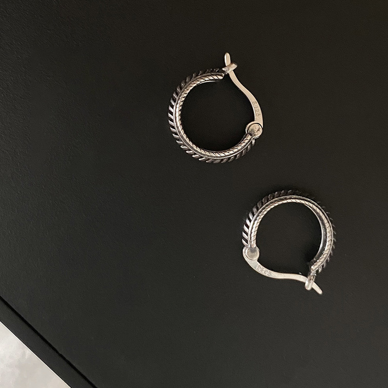 Niche Vintage Earrings Female Twist Simple