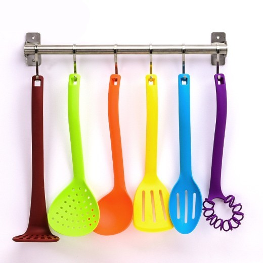 SIX piece Non Stick Nylon Cookware Set