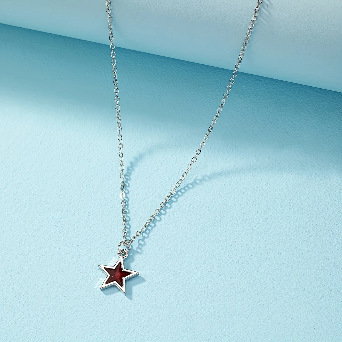 Elegant & Sexy Star Pendant Necklace for Women Zinc Alloy, Perfect for Daily Wear or Vacation