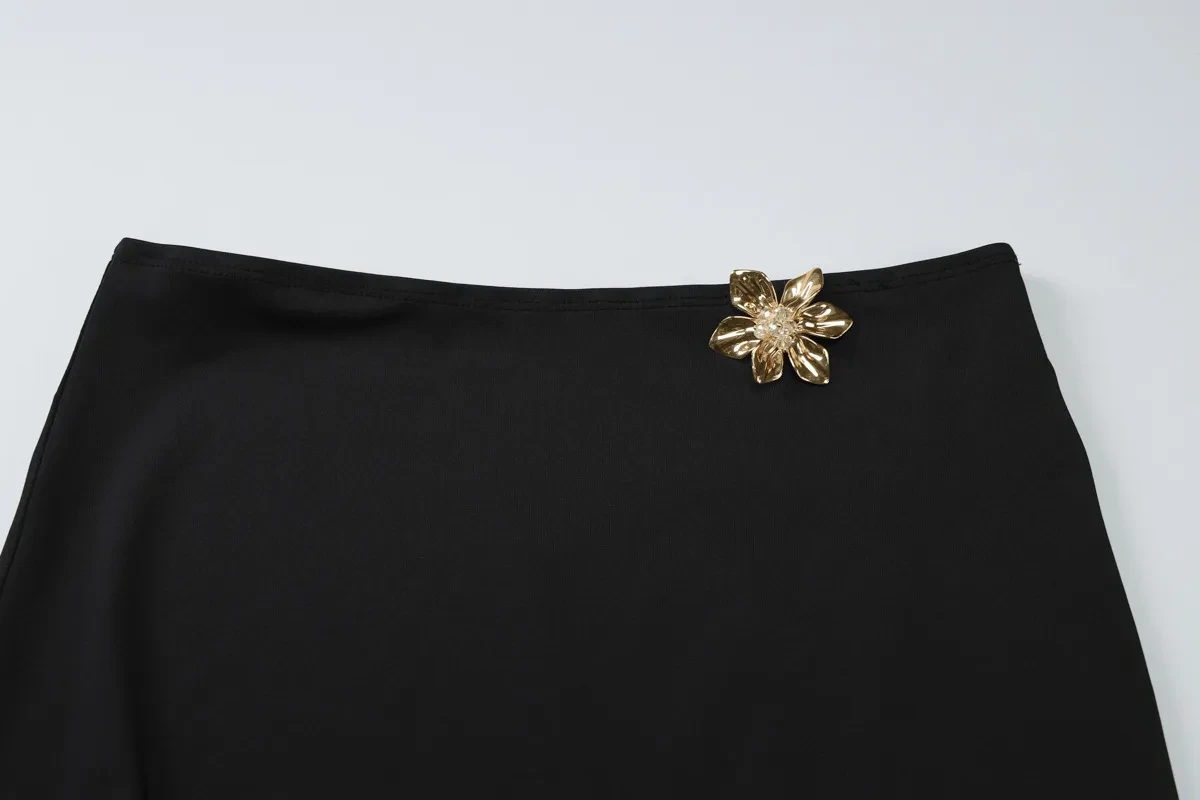 Sexy Slim Oblique Shoulder Skirt Suit With Flower Fashion Bell Sleeve Long Sleeve Top And High Waist Long Skirt Women Clothing