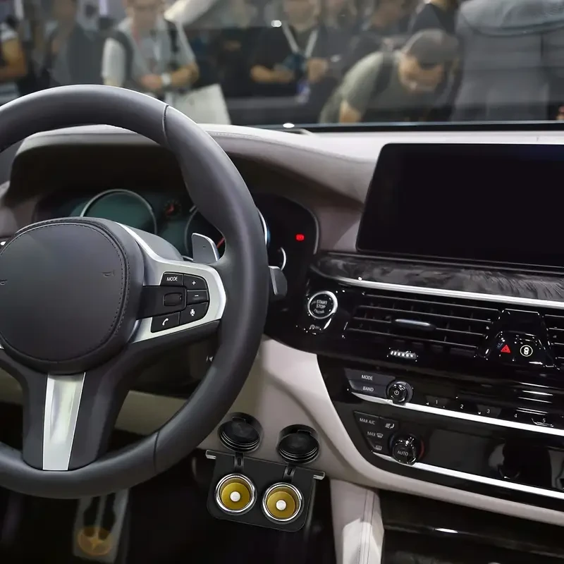 12V Blade Fuse Car Plug Socket with Dual Outlet