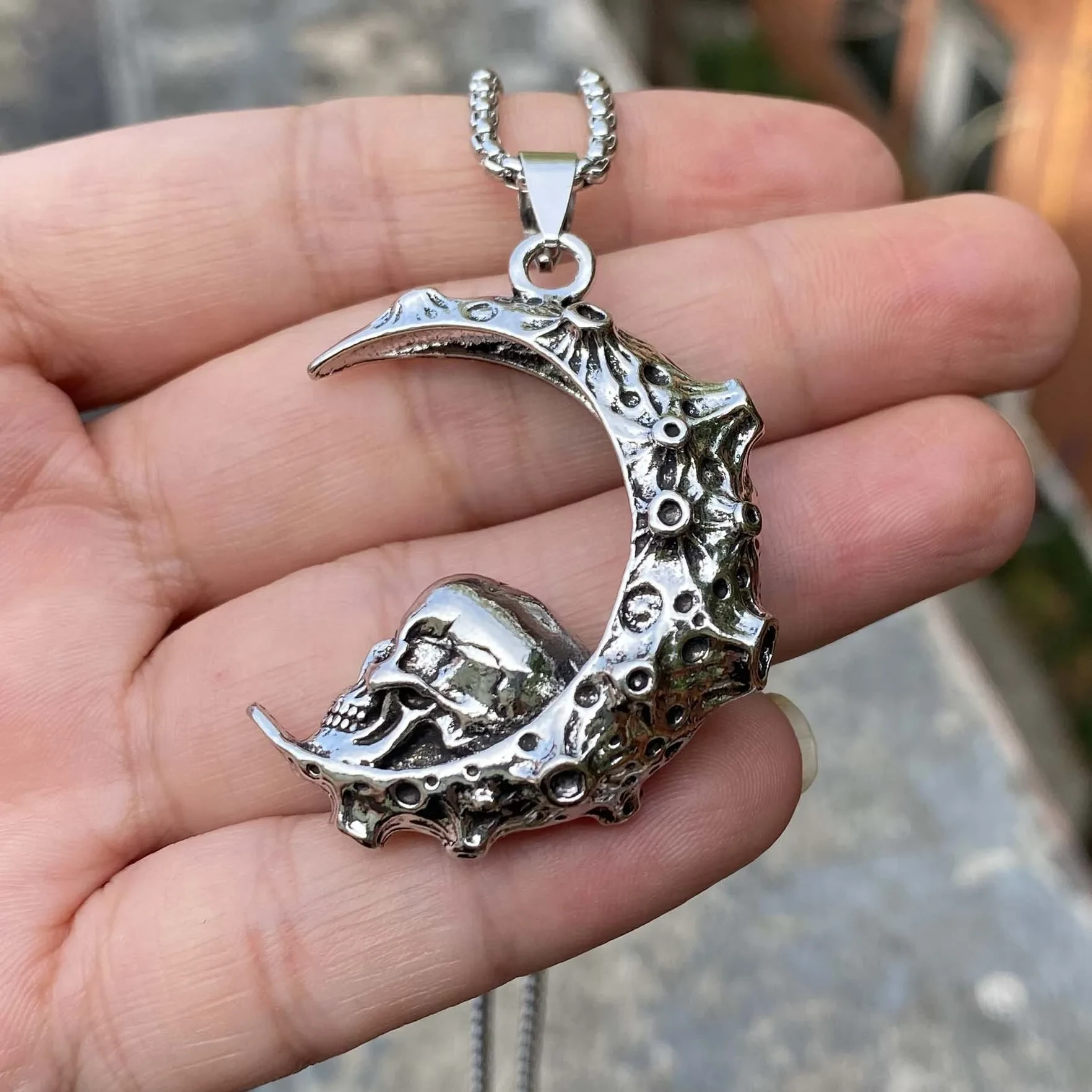 Big Stainless Steel 3D Moon Skull Pendant Biker Punk Neckalce For Man Jewelry Free Shipping