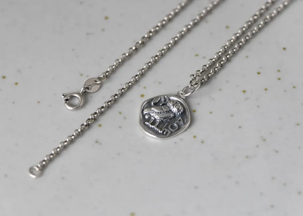 Silver Owl Pendant Necklace Female Hand Accessories