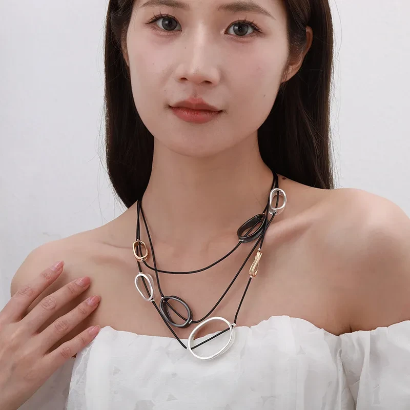 Simple Women's Fashion Ornament Geometric Necklace