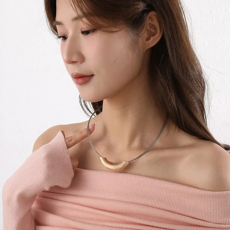 Fashion Special-interest Women's Alloy Choker