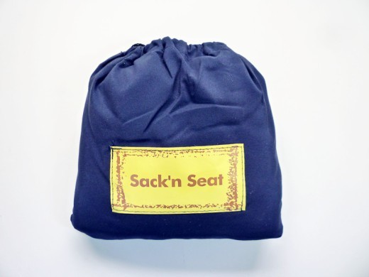 Bao Ma Takes Her Baby Out Of The Baby Chair Cover Bag