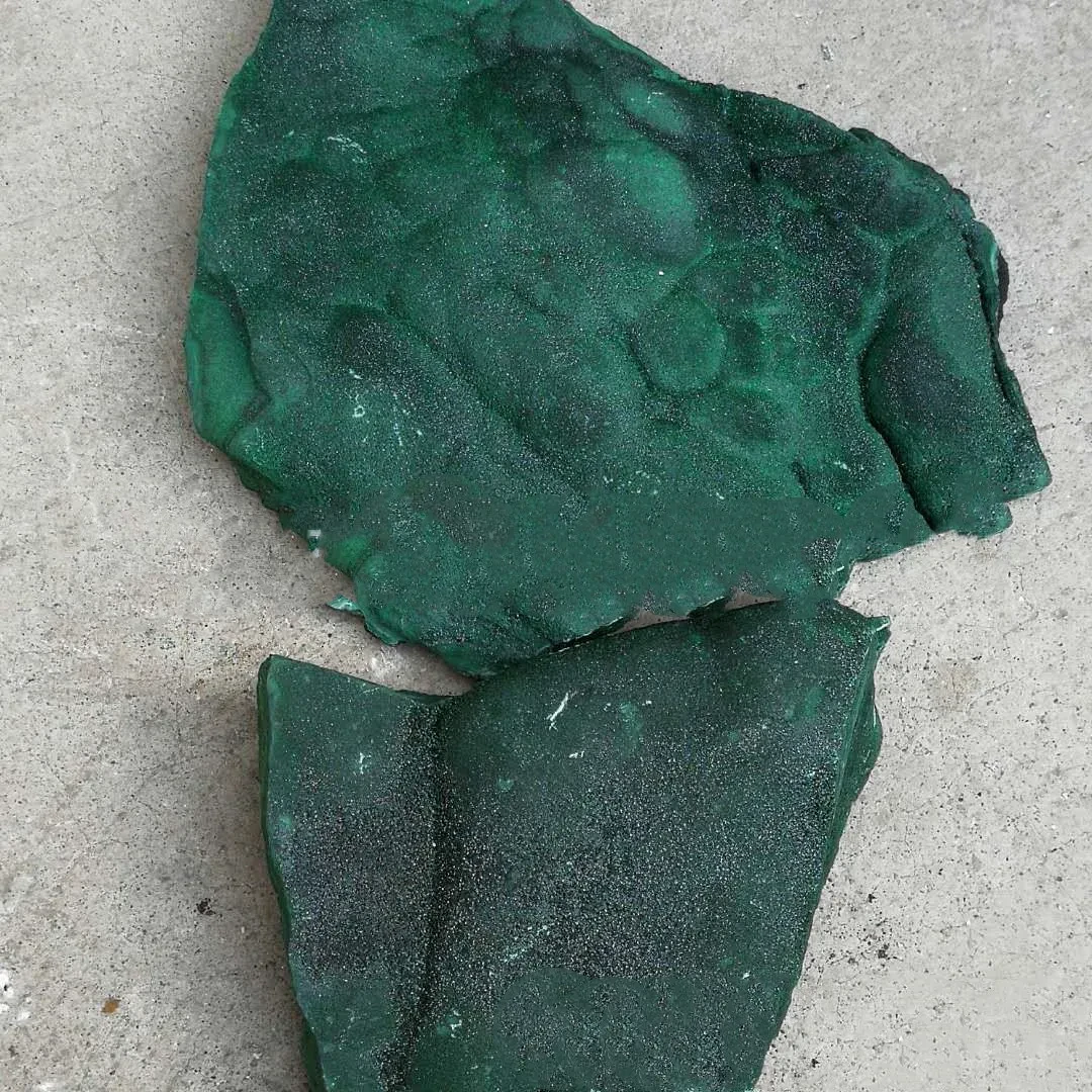 Factory Direct Sale Natural Malachite Rough Stone Phoenix Stone Color Emerald Green Stone Ornamental Stone Rough Wholesale