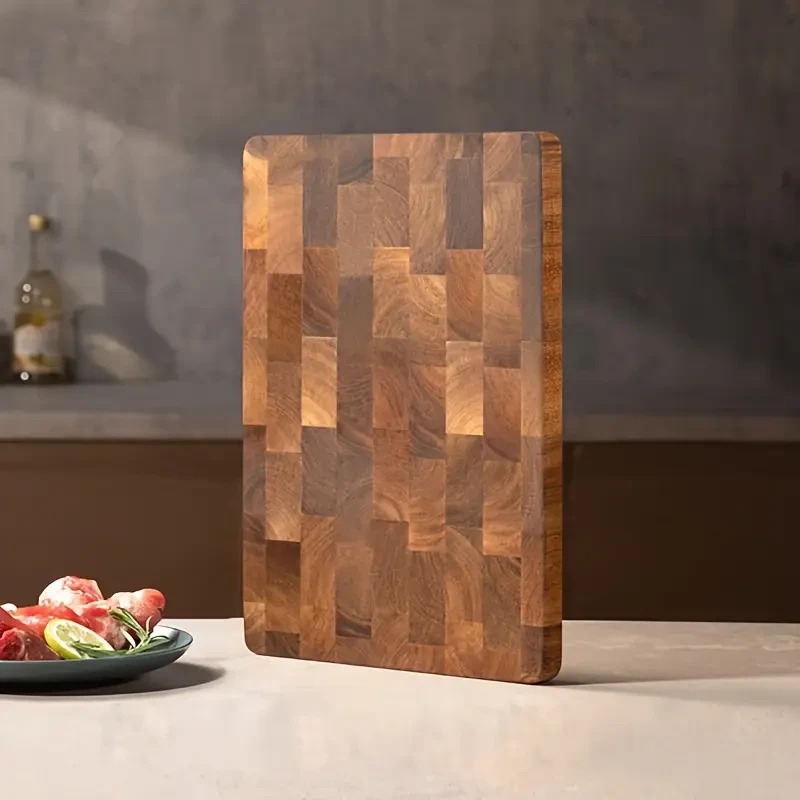 1pc of High-Quality Wooden Cutting Board, Safe for Food, Sturdy Wood Block Suitable for Meat, Cheese, Bread, Vegetables, And Fruits, an Excellent Kitchen Tool And a Perfect Gift for Families for Home And Dormitory Use.