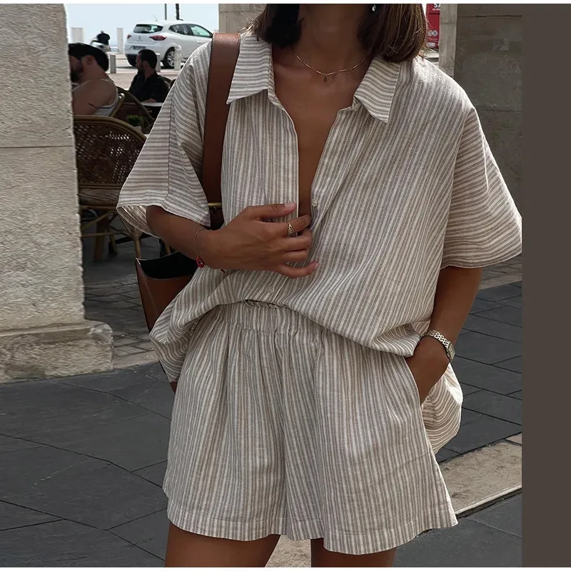 Fashion Casual Loose Striped Shirt Shorts Suit