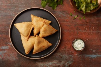 Samosa Vegetable Large Oven Ready