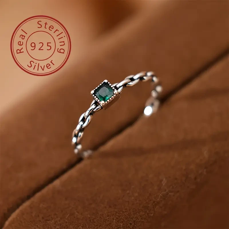 Elegant 925 Sterling Silver Ring with Emerald Green Cubic Zirconia - Minimalist Intertwined Design, Perfect for Daily Wear & Special Occasions