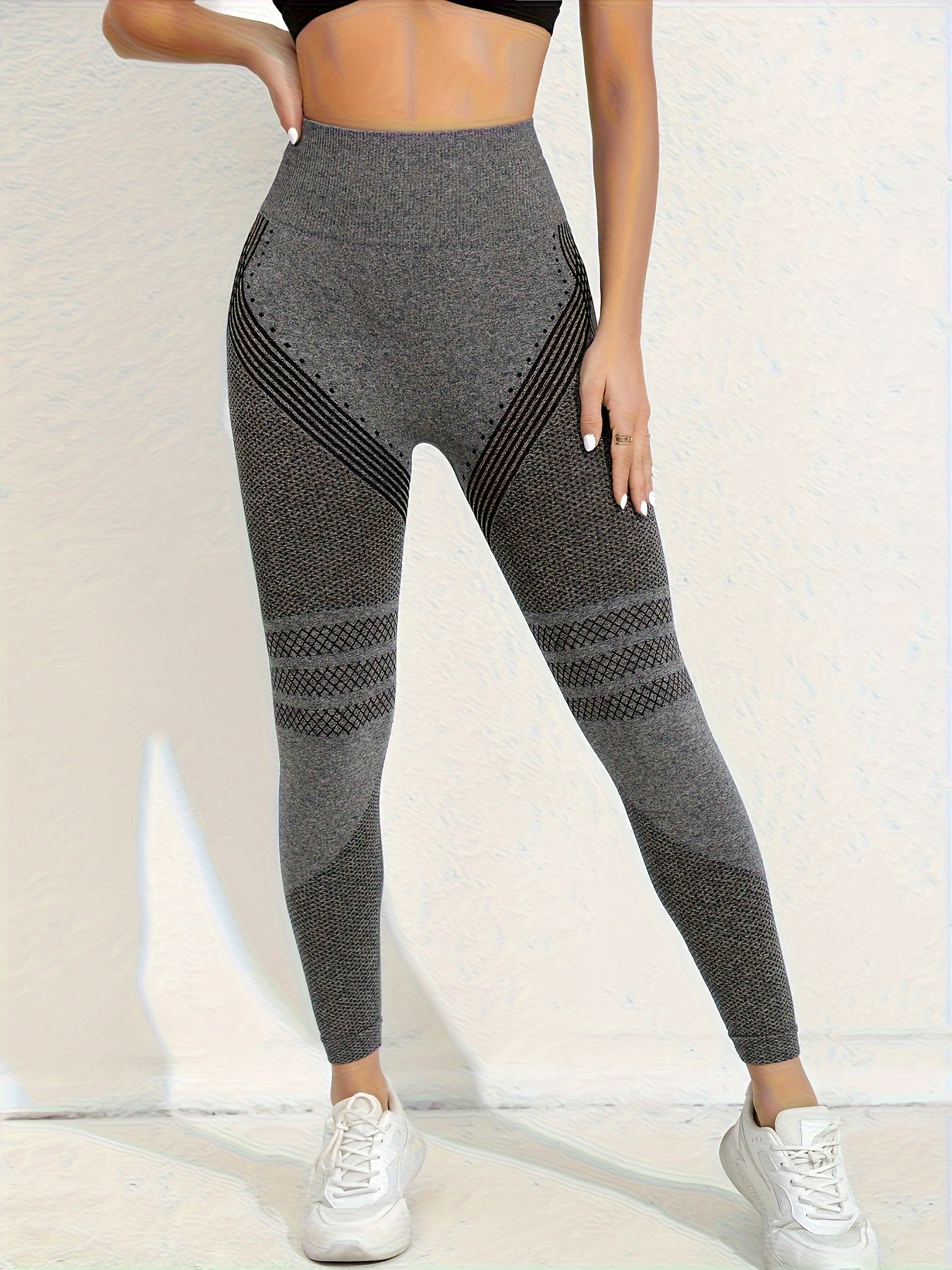 High Stretch Quick Drying Sports Leggings High Waist Hip Lifting Seamless Yoga Pants for Gym