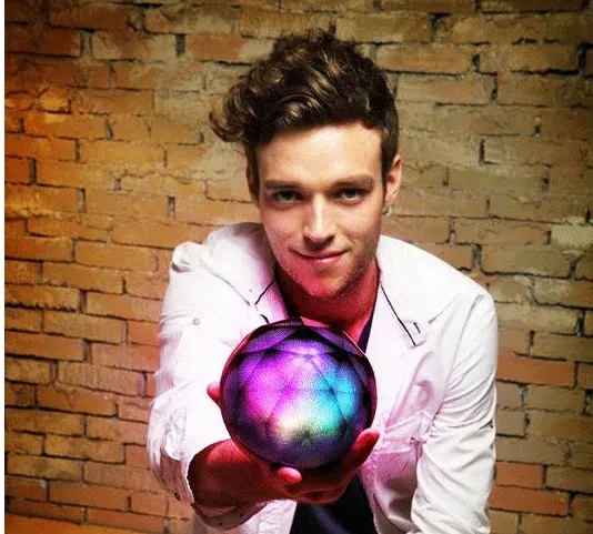 LED seven-color bluetooth speaker magic ball bluetooth speaker