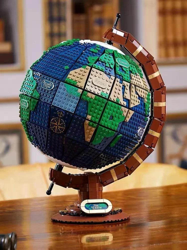 95335 2022 Expert MOC Bricks 2585PCS Earth Globe Modular Building Blocks