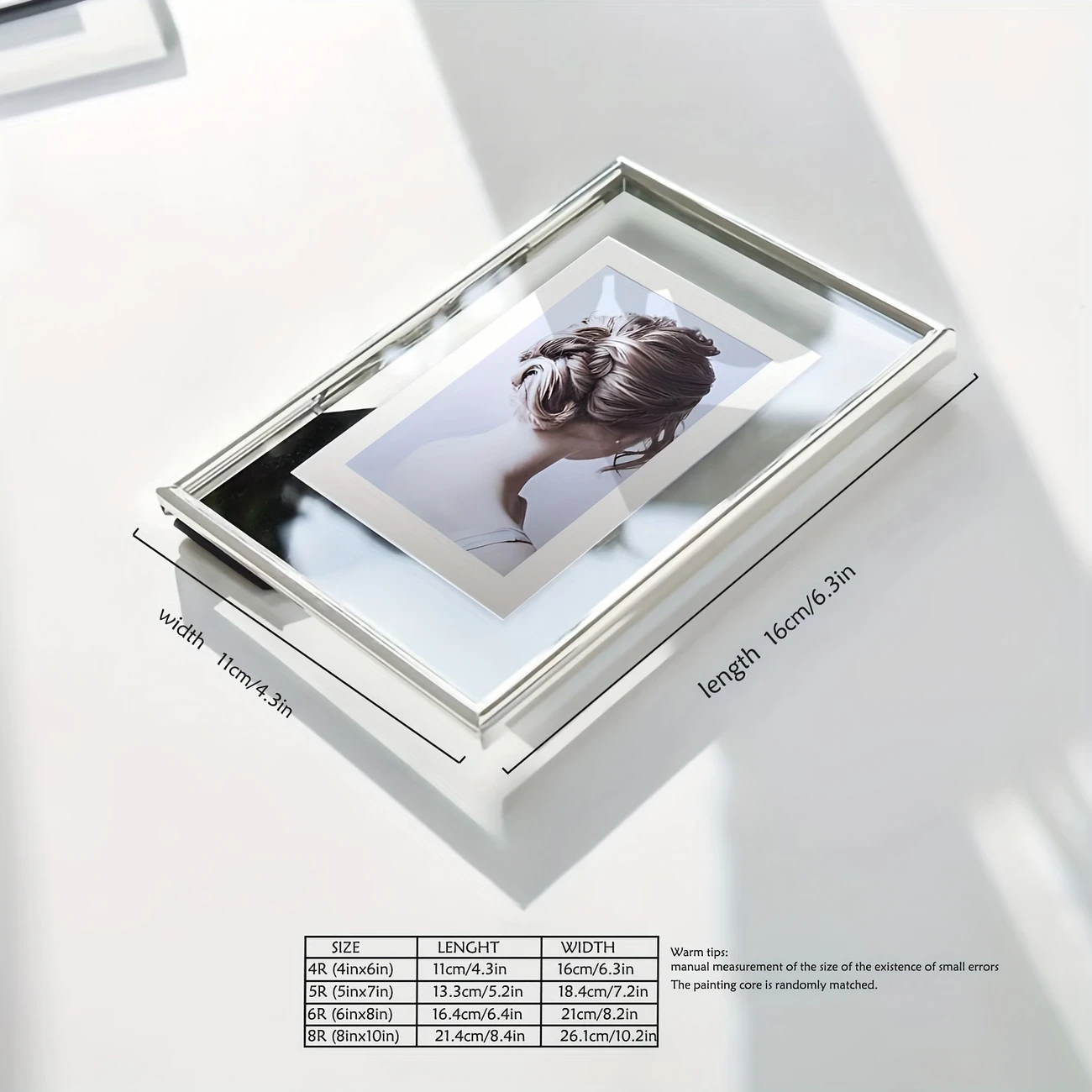 Classic and Simple Retro Style Metal Photo Frame  A Timeless Way to Display Your Memories