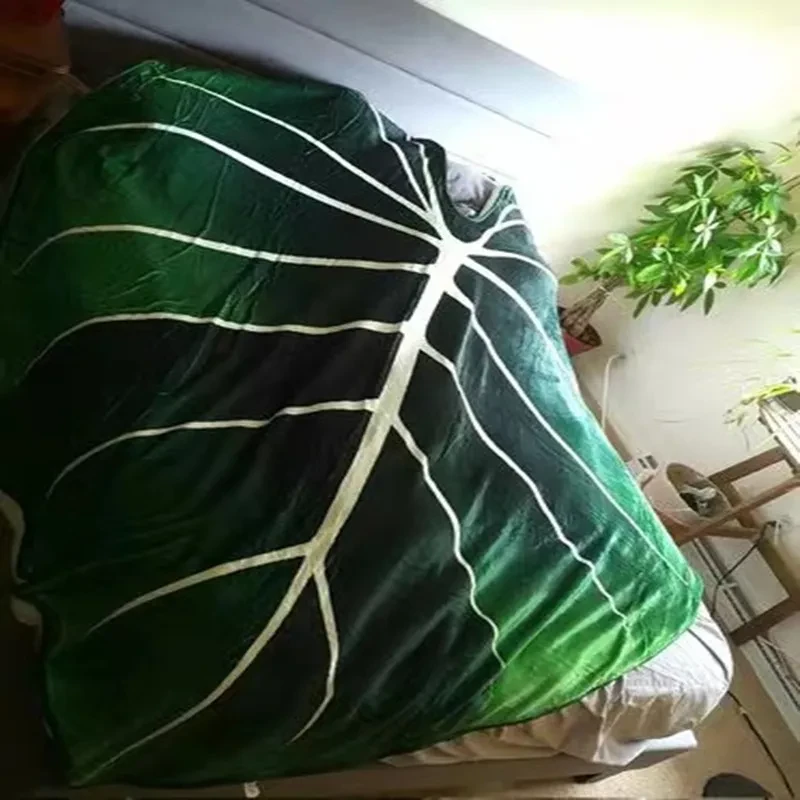 Fleece Cozy Leaf Blanket