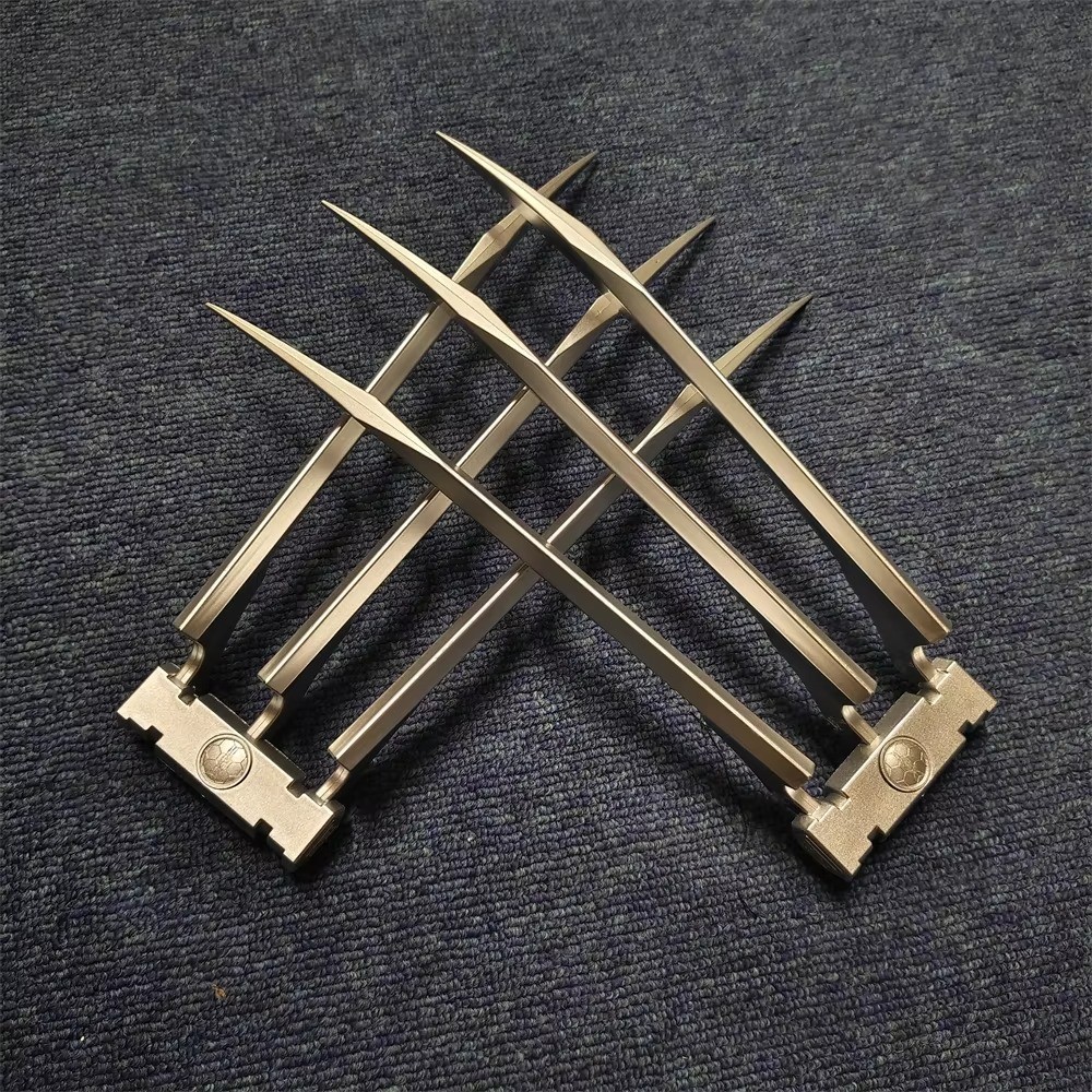 25cm Wolverine Claws Cosplay