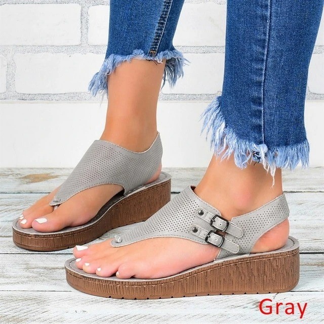SUMMER SANDALS