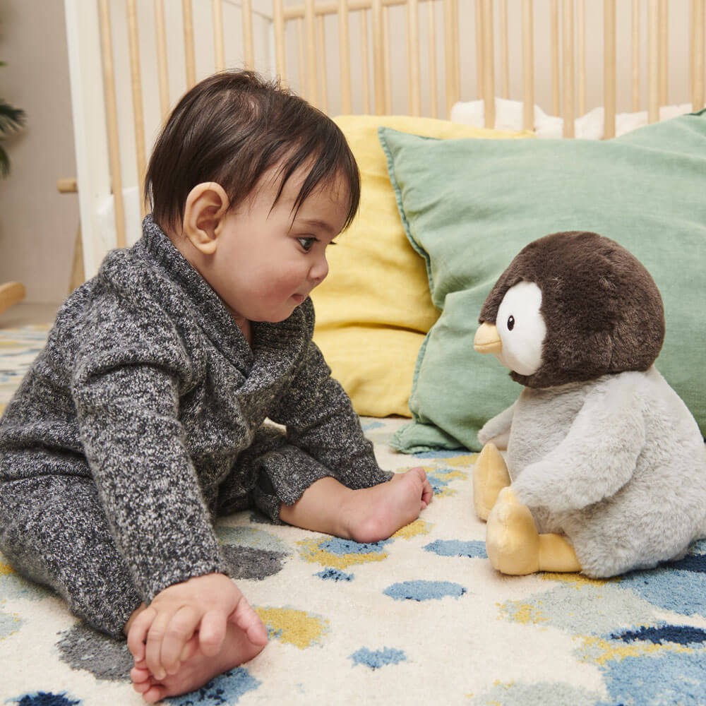 Animated: Kissy Penguin