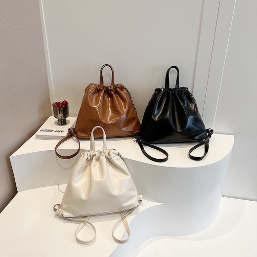 Versatile Handbag Large Capacity Fashionable Retro Shoulder Bag