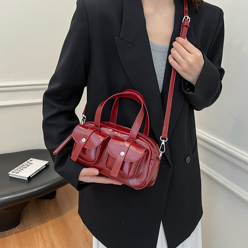 Large Capacity Women's Fashion Shoulder Messenger Portable Boston Bag