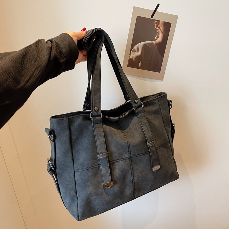 Women's Casual European And American Personalized Large Capacity Totes