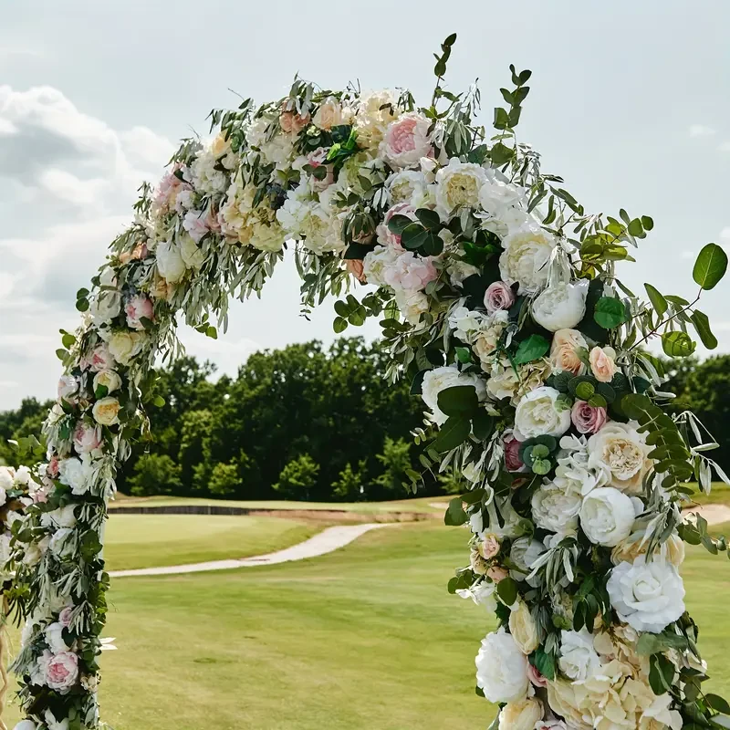 Elegant White Metal Wedding Arch Stand