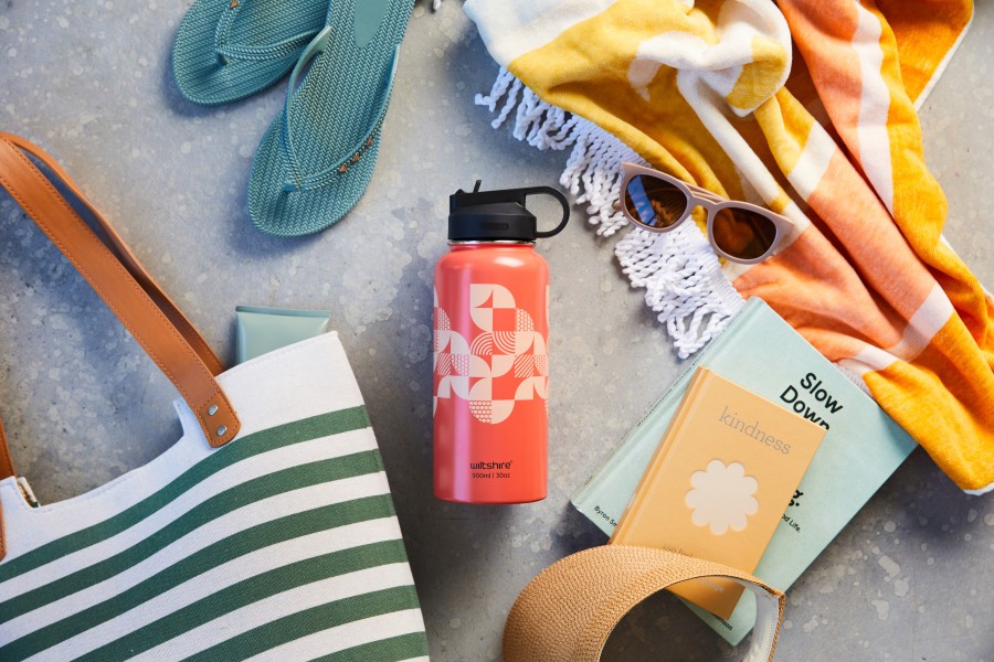 Stainless Steel Bottle Flamingo 900ml  - Wiltshire