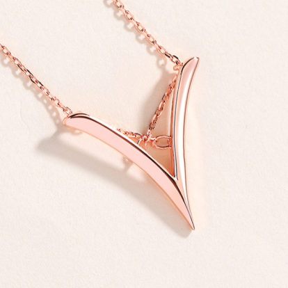Women's V-shaped pendant necklace