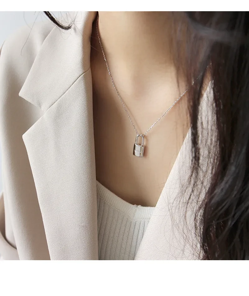 Love Lock Pendant Clavicle Necklace