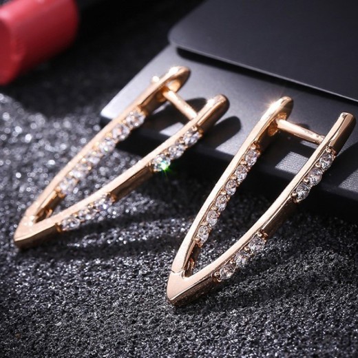 Classic Fashionable Rose Gold Inlaid Shiny Zircon Earrings