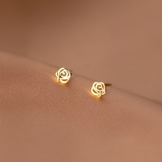 Silver Gift Giving Petite Rose Stud Earrings